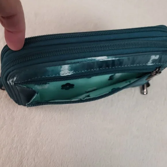 Lug SHIBORI TEAL Splits XL RFID Wristlet Wallet EUC - Picture 4 of 7